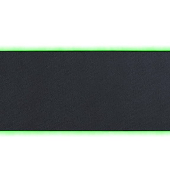 Razer Goliathus Extended Chroma Gaming Mousepad - Picture 1 of 3